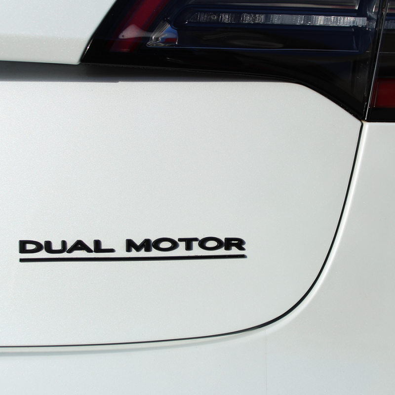 Svart Tesla DUAL MOTOR Bakre emblem-emblem 