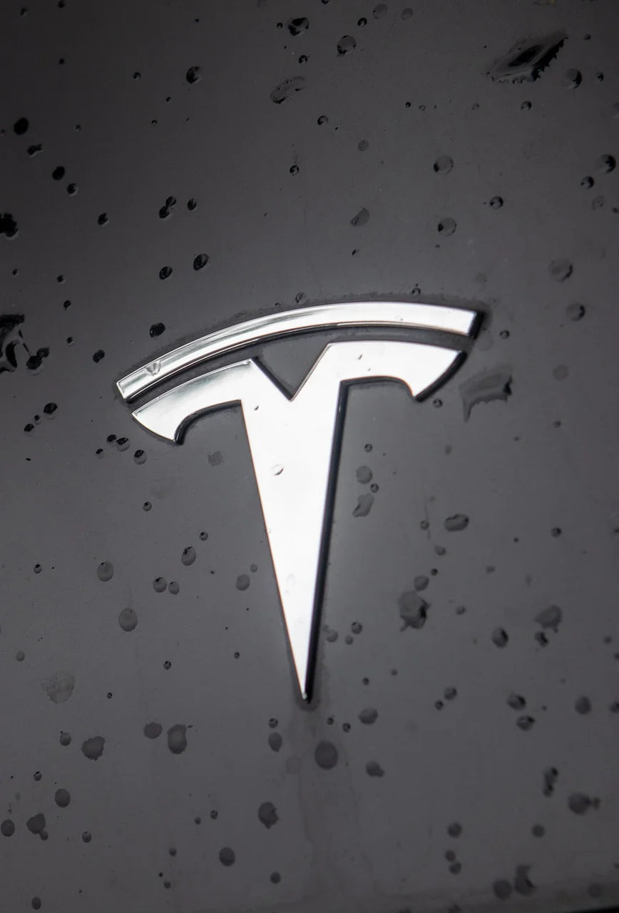 3 stykker. Chrome Tesla Model Y-logosett 
